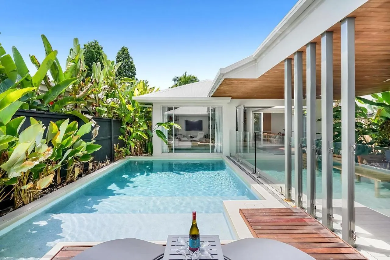 Belle Escapes 94 Cascade Luxury Home Palm Cove Holiday home