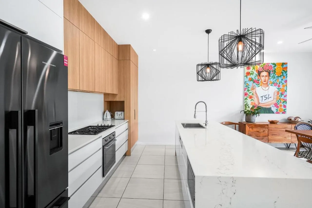 Belle Escapes 94 Cascade Luxury Home Palm Cove 0*,  Australia
