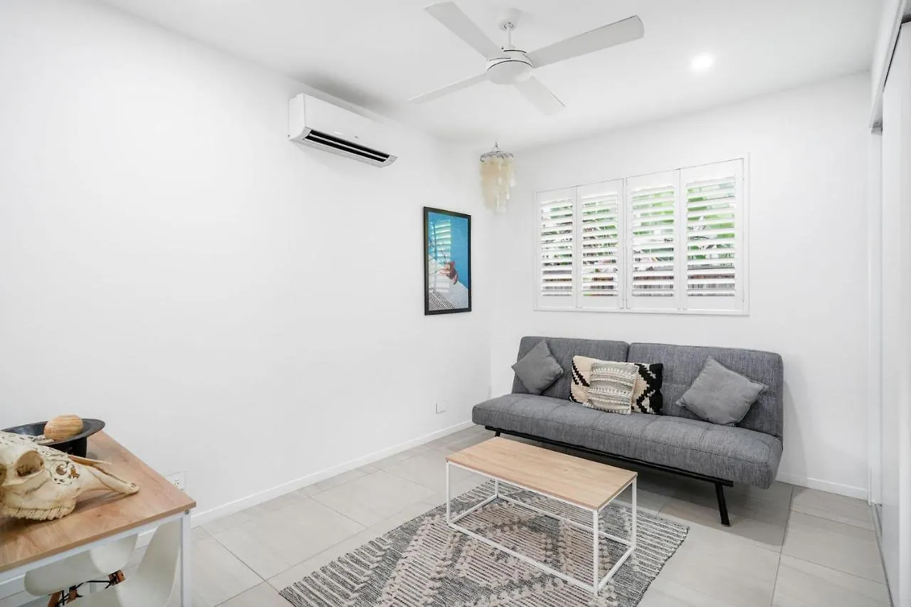 Belle Escapes 94 Cascade Luxury Home Palm Cove
